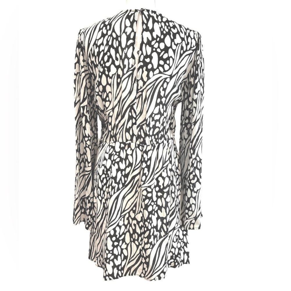 Topshop Animal Print Tie Knot Front Faux Wrap Long Flare Sleeves Mini Size US6 - Picture 3 of 7